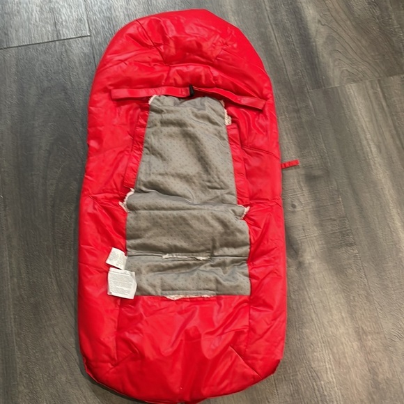 7am enfant papoose red zipper stroller muff - Picture 9 of 11